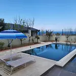 Comfort 4 Bedroom Yalova View Villa