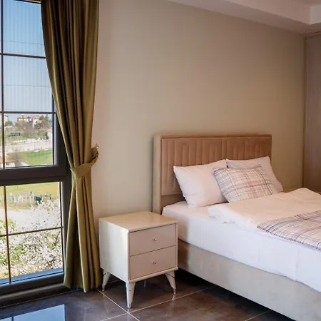 Comfort 4 Bedroom Yalova View