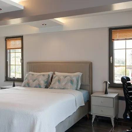 Comfort 4 Bedroom Yalova View فيلة *