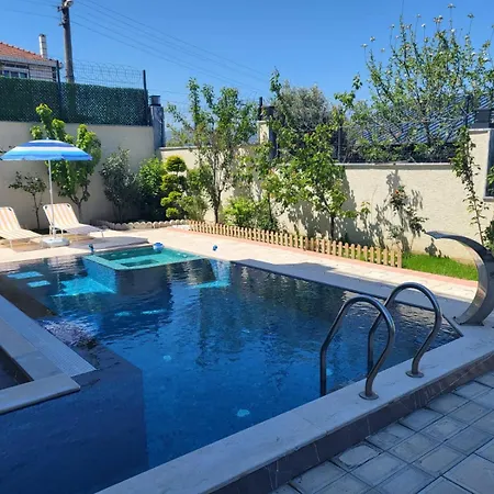 Villa 4 Bedroom Villa Yalova Sea View *