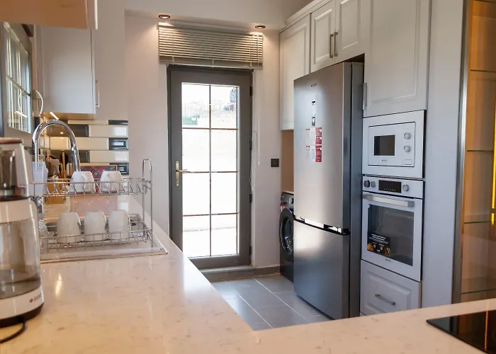 Comfort 4 Bedroom Yalova View Villa *